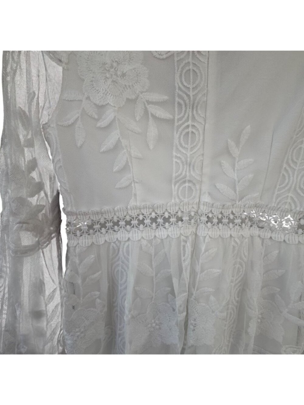 Southern Fried Chics Medium White Lace V-Neck Dress Bell Sleeves & Embroidered - Picture 11 of 14
